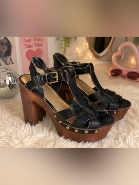 GBG Los Angeles Jinnie Platform Heel Sandals Size 6